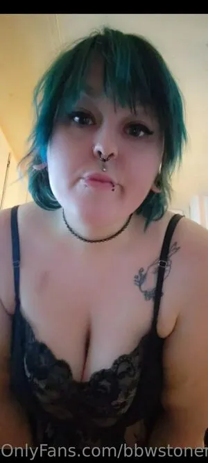 Lilbbwstoner OnlyFans Leaked Free Thumbnail Picture - #0zdAwNA2be