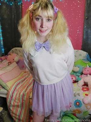 Lildreamprincess OnlyFans Leaked Free Thumbnail Picture - #UCs3S1CtTl