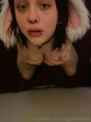 Lilgothbarbie OnlyFans Leaked Free Thumbnail Picture - #MkglEApZT5