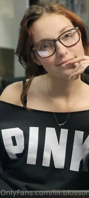 Lili Blossom OnlyFans Leaked Free Thumbnail Picture - #56uNTsUY5w