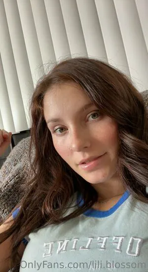 Lili Blossom OnlyFans Leaked Free Thumbnail Picture - #5r3gx18fXL