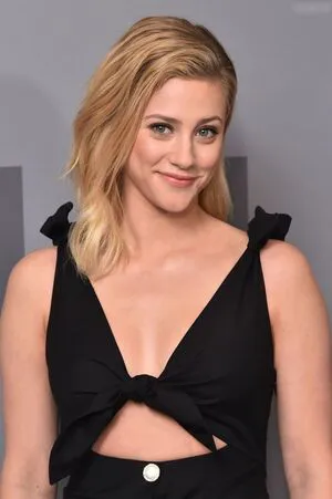 Lili Reinhart OnlyFans Leaked Free Thumbnail Picture - #3AzqTPzvY3