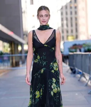 Lili Reinhart OnlyFans Leaked Free Thumbnail Picture - #3W7PNsVaql