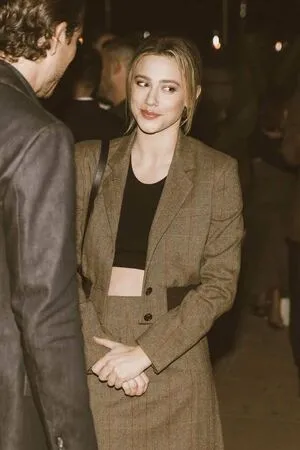 Lili Reinhart OnlyFans Leaked Free Thumbnail Picture - #3hAos5gVIC