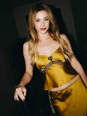 Lili Reinhart OnlyFans Leaked Free Thumbnail Picture - #5ZIHJz8y9O