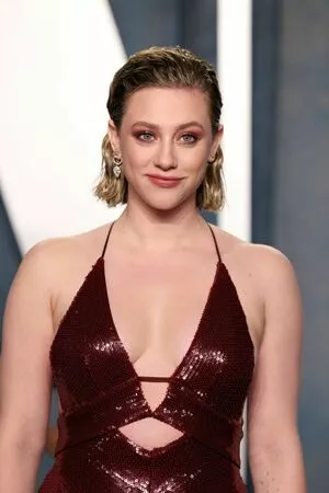 Lili Reinhart OnlyFans Leaked Free Thumbnail Picture - #64yVCP71T5