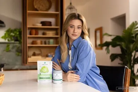 Lili Reinhart OnlyFans Leaked Free Thumbnail Picture - #77lvGDX2dI