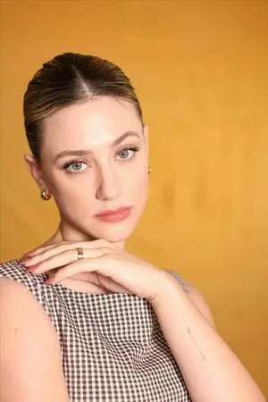 Lili Reinhart OnlyFans Leaked Free Thumbnail Picture - #CTCPuGaNH3