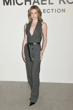 Lili Reinhart OnlyFans Leaked Free Thumbnail Picture - #DuokSzNpy2