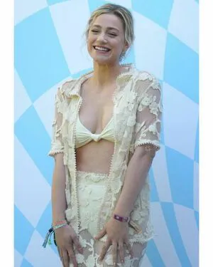 Lili Reinhart OnlyFans Leaked Free Thumbnail Picture - #EvIzkJyHzH