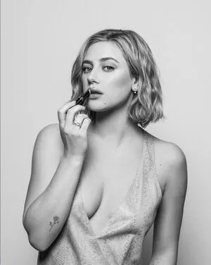 Lili Reinhart OnlyFans Leaked Free Thumbnail Picture - #HmYlTKWjEF