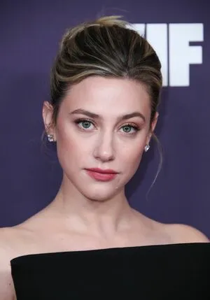 Lili Reinhart OnlyFans Leaked Free Thumbnail Picture - #LGaTurAeDj