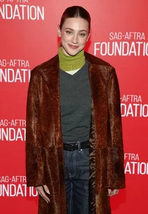 Lili Reinhart OnlyFans Leaked Free Thumbnail Picture - #Q6wz8nPgjZ