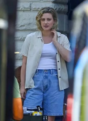 Lili Reinhart OnlyFans Leaked Free Thumbnail Picture - #QPoRPc3pxU