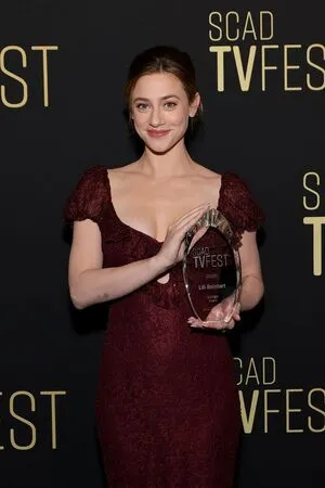 Lili Reinhart OnlyFans Leaked Free Thumbnail Picture - #QTeP2LGBSX