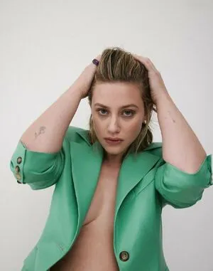 Lili Reinhart OnlyFans Leaked Free Thumbnail Picture - #QqLICy3paW