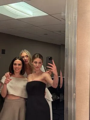 Lili Reinhart OnlyFans Leaked Free Thumbnail Picture - #RgYyyXCj7z