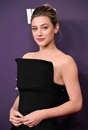 Lili Reinhart OnlyFans Leaked Free Thumbnail Picture - #VwIzTmvjEZ