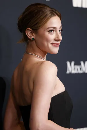 Lili Reinhart OnlyFans Leaked Free Thumbnail Picture - #WdTeNrRPyR