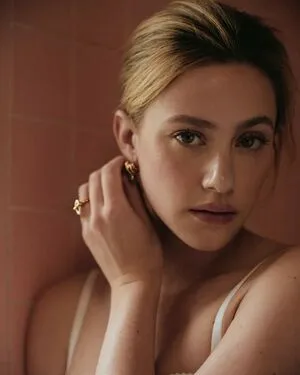 Lili Reinhart OnlyFans Leaked Free Thumbnail Picture - #bH5HRTFA9S