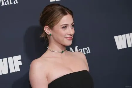 Lili Reinhart OnlyFans Leaked Free Thumbnail Picture - #dqpd5GuhMZ