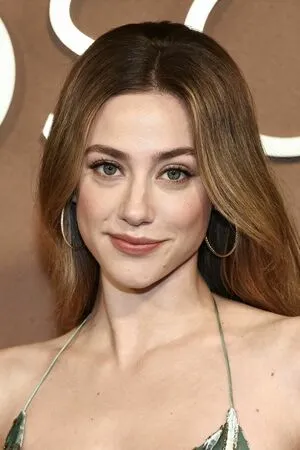 Lili Reinhart OnlyFans Leaked Free Thumbnail Picture - #fpov0YL1Rj