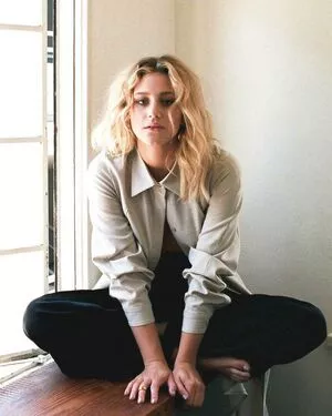 Lili Reinhart OnlyFans Leaked Free Thumbnail Picture - #jQ0hWzi0H1