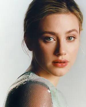 Lili Reinhart OnlyFans Leaked Free Thumbnail Picture - #kRThoY2tSe