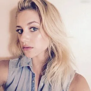 Lili Reinhart OnlyFans Leaked Free Thumbnail Picture - #krcHUoMabP