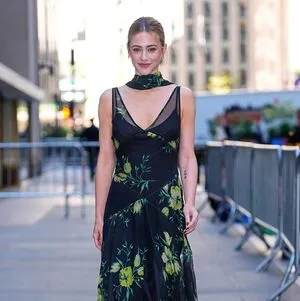 Lili Reinhart OnlyFans Leaked Free Thumbnail Picture - #lb4Ms2sZxK