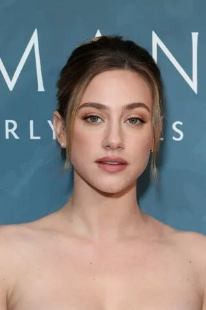 Lili Reinhart OnlyFans Leaked Free Thumbnail Picture - #lrpzWU8kgi