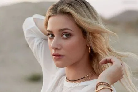 Lili Reinhart OnlyFans Leaked Free Thumbnail Picture - #rLbaj1d7PE