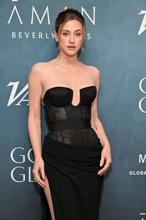 Lili Reinhart OnlyFans Leaked Free Thumbnail Picture - #wjILU19JXs