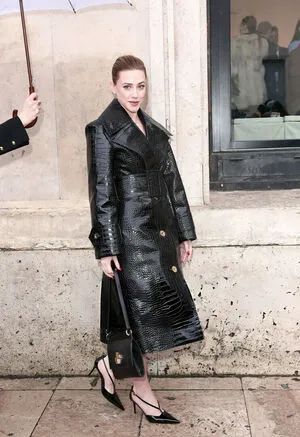 Lili Reinhart OnlyFans Leaked Free Thumbnail Picture - #x7Ji9tA3Ok