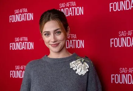 Lili Reinhart OnlyFans Leaked Free Thumbnail Picture - #xVyyl668eO