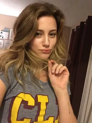 Lili Reinhart OnlyFans Leaked Free Thumbnail Picture - #yuy4604Ius