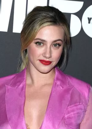 Lili Reinhart OnlyFans Leaked Free Thumbnail Picture - #z9zZeMZCNG