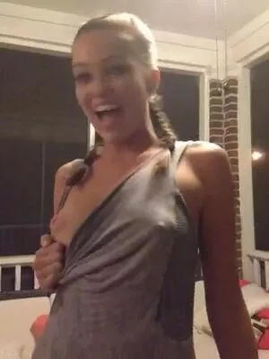 Lili Simmons OnlyFans Leaked Free Thumbnail Picture - #HN5YZG6NhT