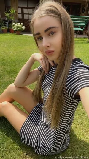 Lilian Rose OnlyFans Leaked Free Thumbnail Picture - #YhyOmYEUm4