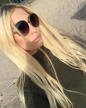Liliililili333 OnlyFans Leaked Free Thumbnail Picture - #MpBmmxnalb