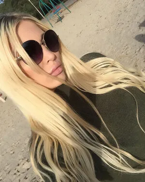 Liliililili333 OnlyFans Leaked Free Thumbnail Picture - #UrvJgD6Q45