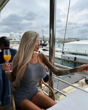 Liliililili333 OnlyFans Leaked Free Thumbnail Picture - #khKQdphnii