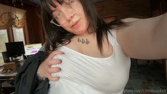 Lilithrosexxx OnlyFans Leaked Free Thumbnail Picture - #U3HYrLa7w1