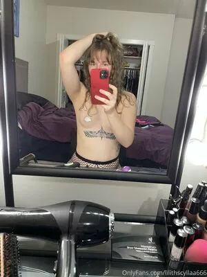 Lilithscyllaa666 OnlyFans Leaked Free Thumbnail Picture - #0xTXSCsONg