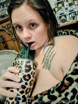 Lilithsyris OnlyFans Leaked Free Thumbnail Picture - #YAZUPPeDop