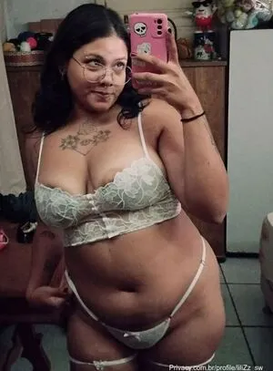 Lilizz OnlyFans Leaked Free Thumbnail Picture - #Hh1LD6KIZM