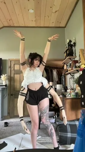 Liljellyshark OnlyFans Leaked Free Thumbnail Picture - #X9IZCVu6R5