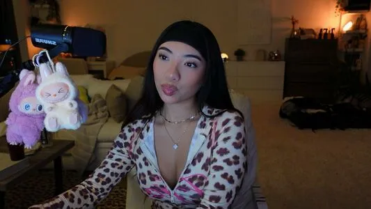 Lilkasian OnlyFans Leaked Free Thumbnail Picture - #z8wnda9IK6