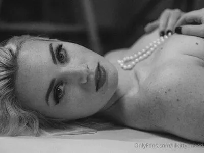Lilkittyqueen OnlyFans Leaked Free Thumbnail Picture - #0rlEEavdAA