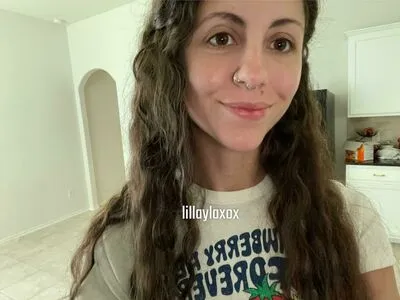 Lillaylaxo OnlyFans Leaked Free Thumbnail Picture - #2TDpUjle4M